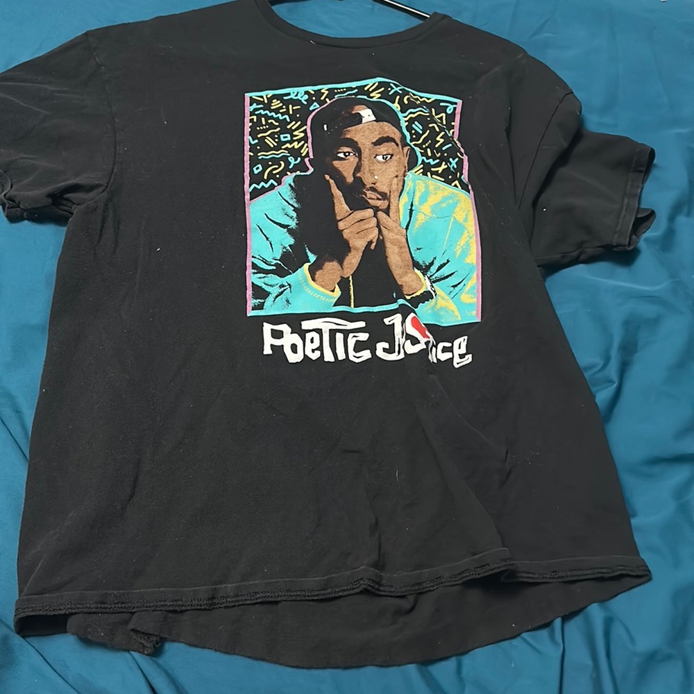 Tupac graphic tee